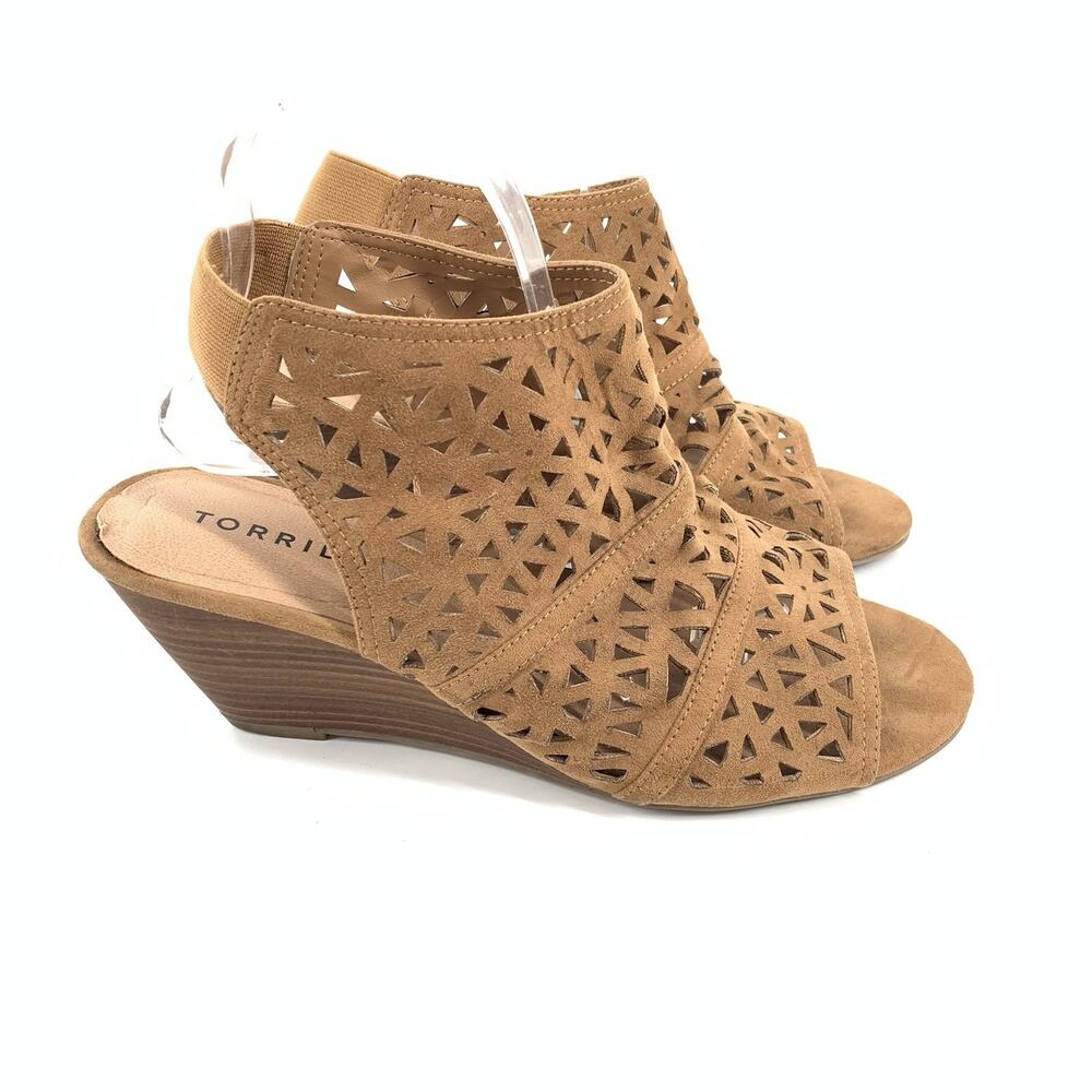 Torrid Tan Faux Suede Laser Cut Wedge Shootie 9.5 W Tan Brown Open Toe Ankle